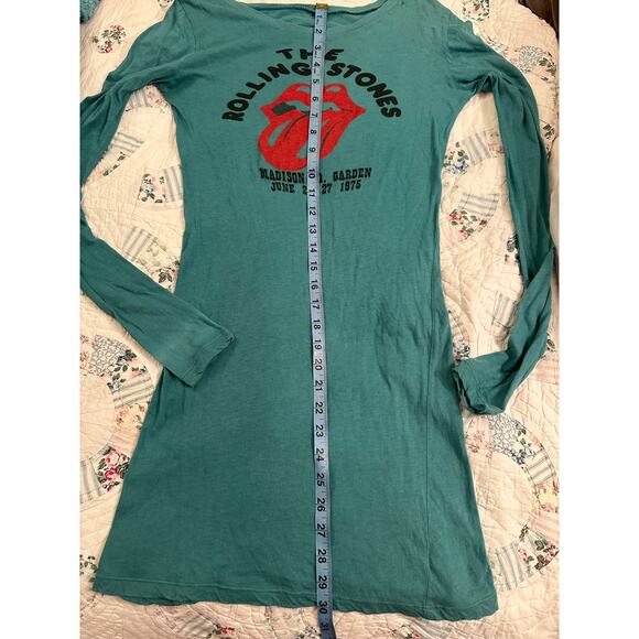 VINTAGE 90's ROLLING STONES TURQUOISE BAND TEE BODYCON DRESS - Picture 6 of 8
